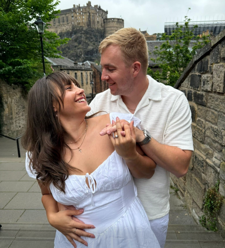 Joshua Caskie (L09–14) on his engagement to Bianca Viljoen.
