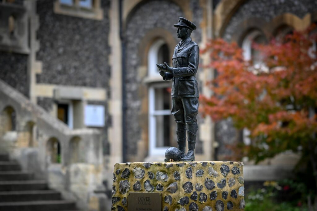 Old Dovorian support for Dover College